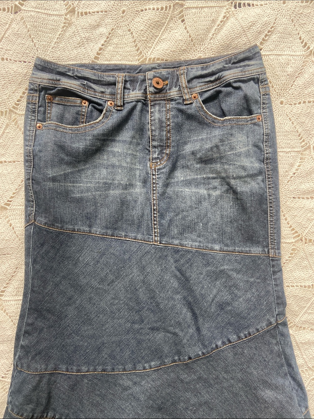 DKNY Vintage Y2k Denim Flared Tiered Maxi Skirt 4 - Picture 2 of 9